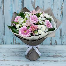 Букет цветов из:  Герберы, Альстромерии и Хризантемы в Гулькевичах