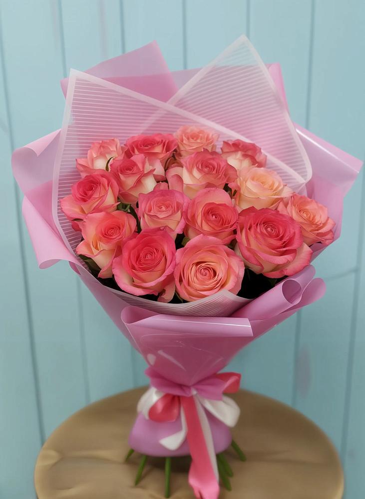 Букет 15 Розовых роз Равель в Гулькевичах