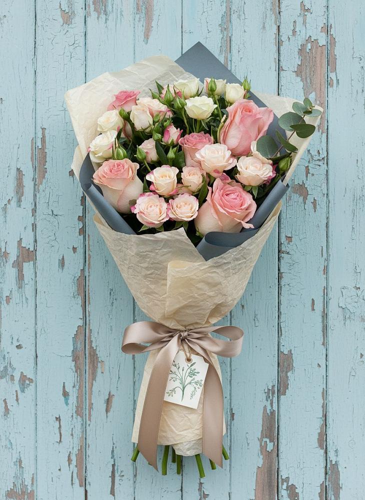 Букет цветов из: Розы в Гулькевичах