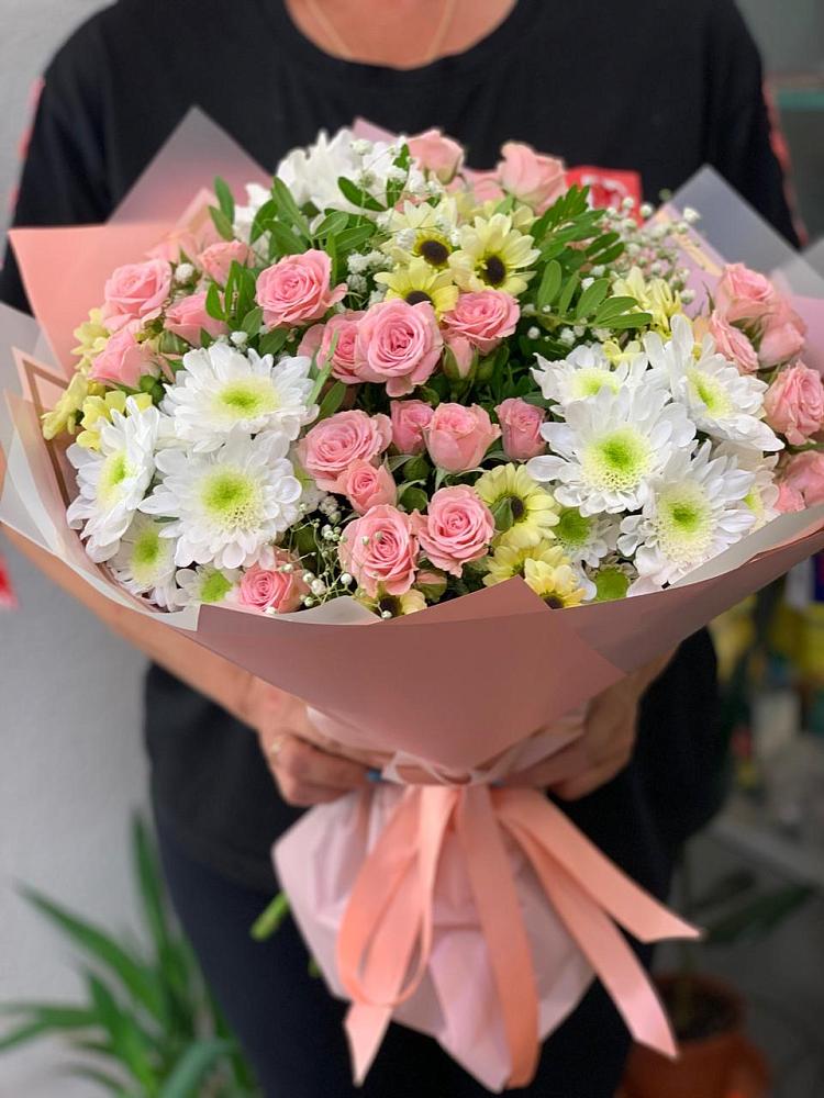 Букет цветов из: Розы и Хризантемы в Гулькевичах