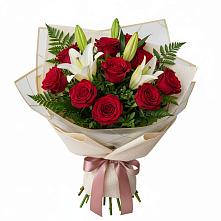 Букет цветов из:  Лилии и Розы в Гулькевичах