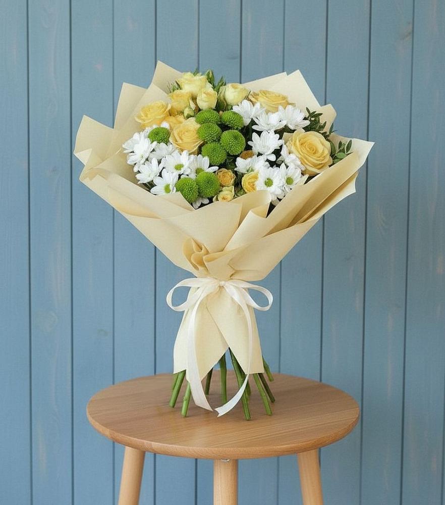 Букет цветов из: Хризантемы и Розы в Гулькевичах