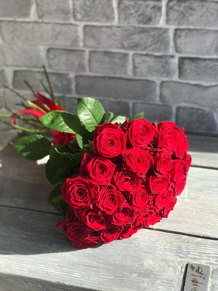 Букет Красные розы Фридом в Гулькевичах