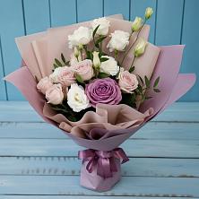 Букет цветов из:  Розы и Лизиантусы в Гулькевичах