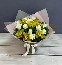 Букет цветов из:  Орхидеи и Розы в Гулькевичах