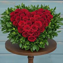 Цветочная композиция из Розы в виде сердца в Гулькевичах