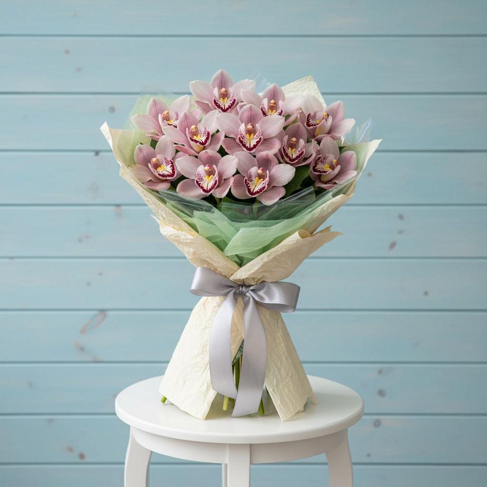 Букет цветов из: Орхидеи и Розы в Гулькевичах