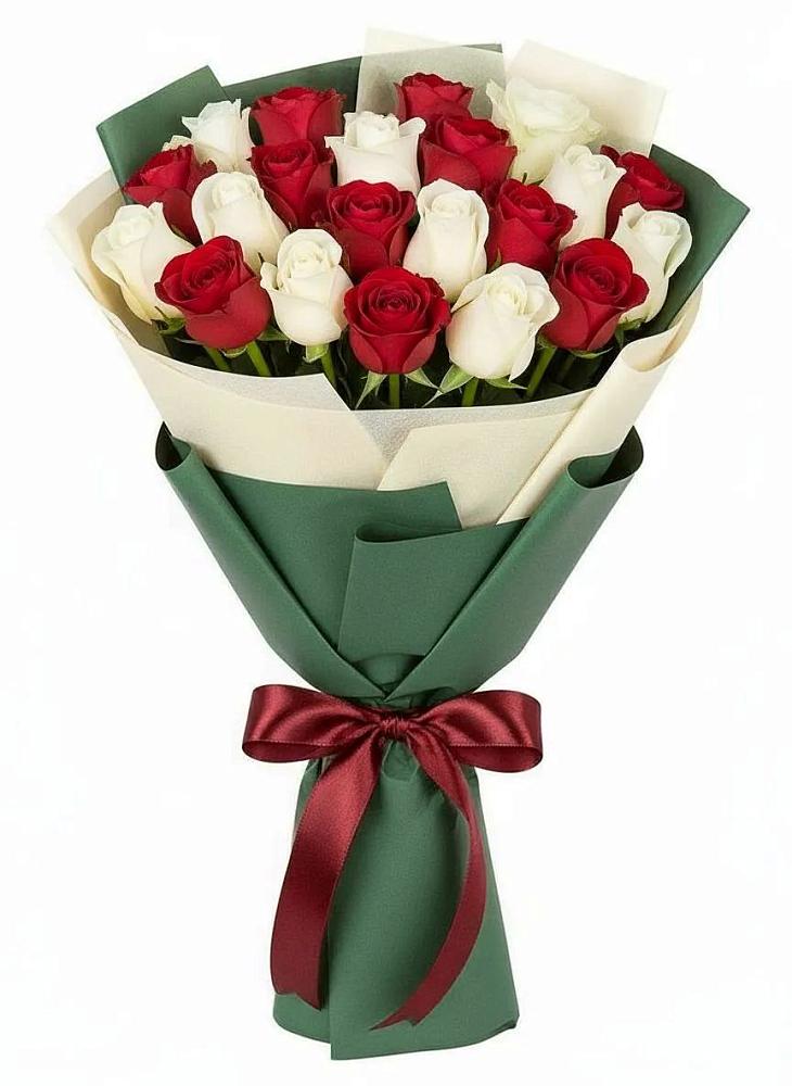 Букет Микс из красных и белых роз в Гулькевичах