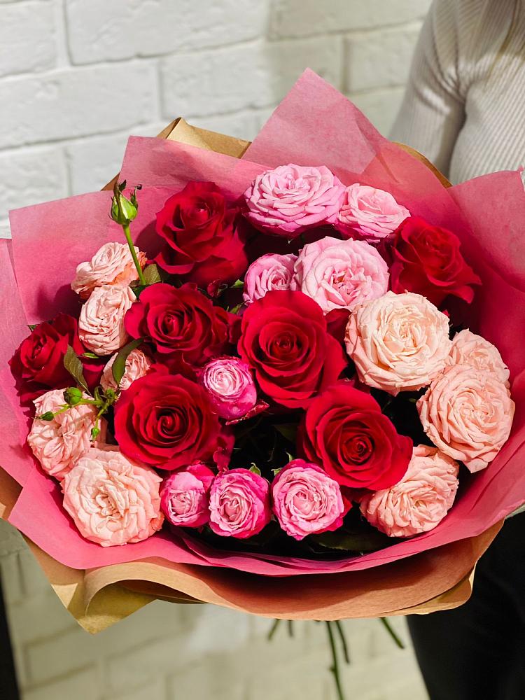 Букет цветов из: Розы в Гулькевичах