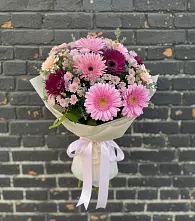 Букет цветов из:  Герберы и Хризантемы в Гулькевичах