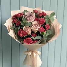 Букет цветов из:  Гвоздики и Розы в Гулькевичах