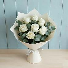 Букет Белые розы в Эвкалипте в Гулькевичах