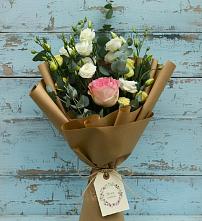 Букет цветов из:  Розы и Лизиантусы в Гулькевичах