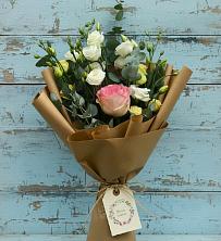Букет цветов из:  Розы и Лизиантусы в Гулькевичах