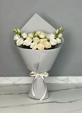 Букет цветов из:  Розы и Лизиантусы в Гулькевичах